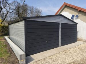 Garaj din tablă 6m x 6m cu 2 porți basculante