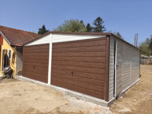 Garaj din tablă 6m x 6m cu 2 porți basculante